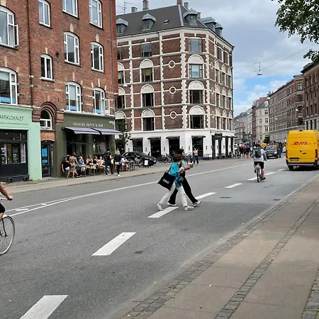 Vesterbro - Walk To Station كوبنهاجن