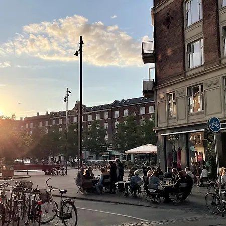 Vesterbro - Walk To Station شقة